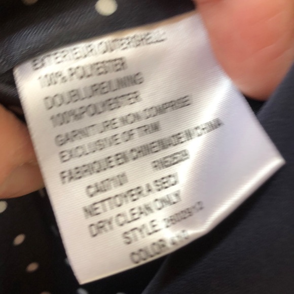 ⭐️Jones New York Raincoat Trench - Picture 5 of 5